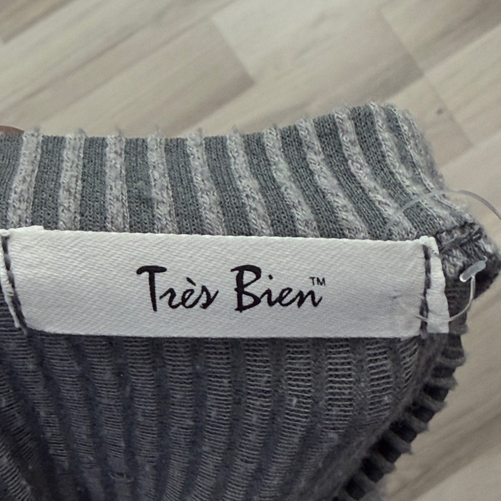 Très Bien Women’s Ribbed Knit Gray Sweater Size Large NC0397 - Picture 4 of 6